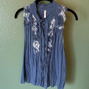 Free People Sleeveless Blue Blouse with White Embroidery. Semi open back